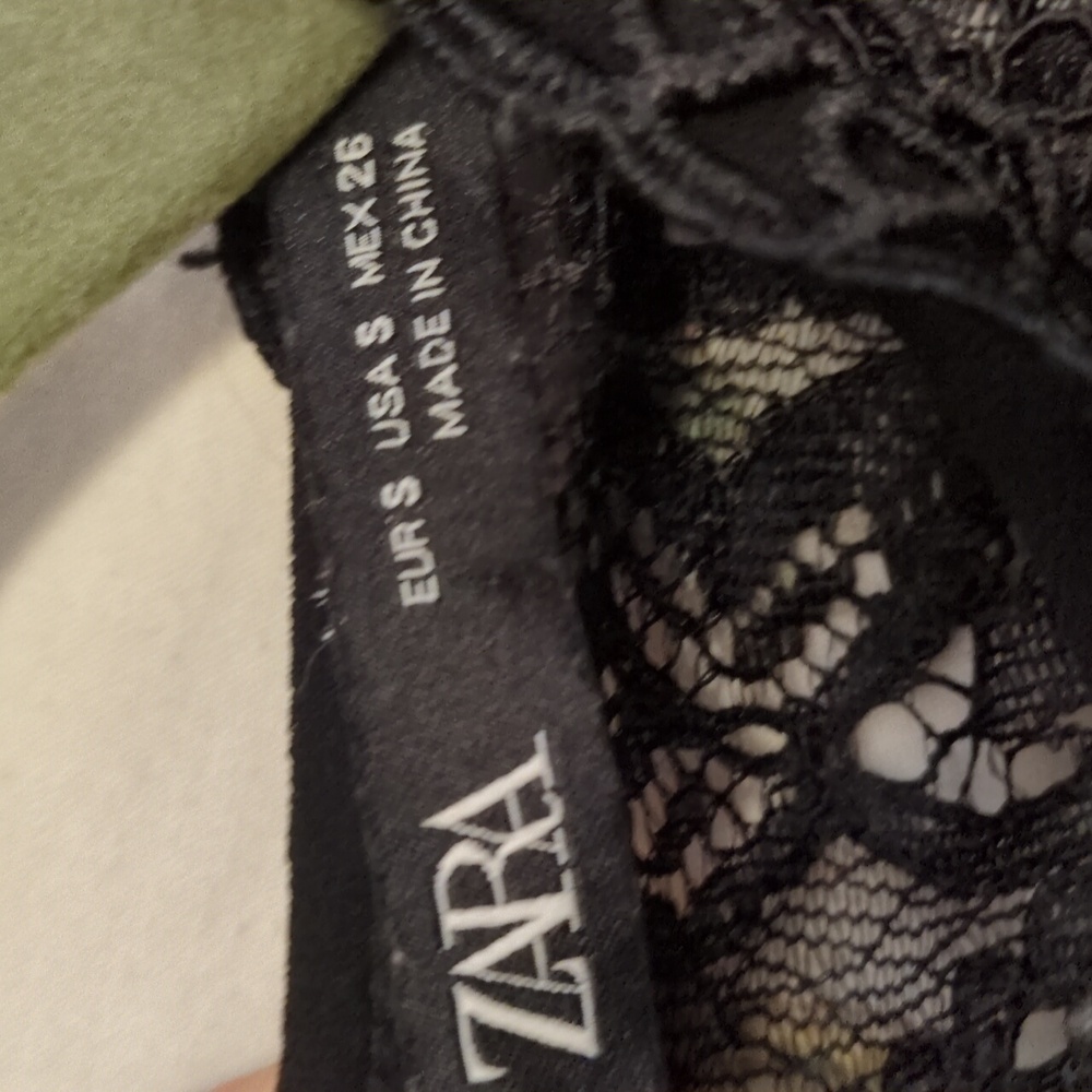 Zara Women's Size S Sleeveless Top Black Lace Guipure Crochet Goth - Picture 3 of 4